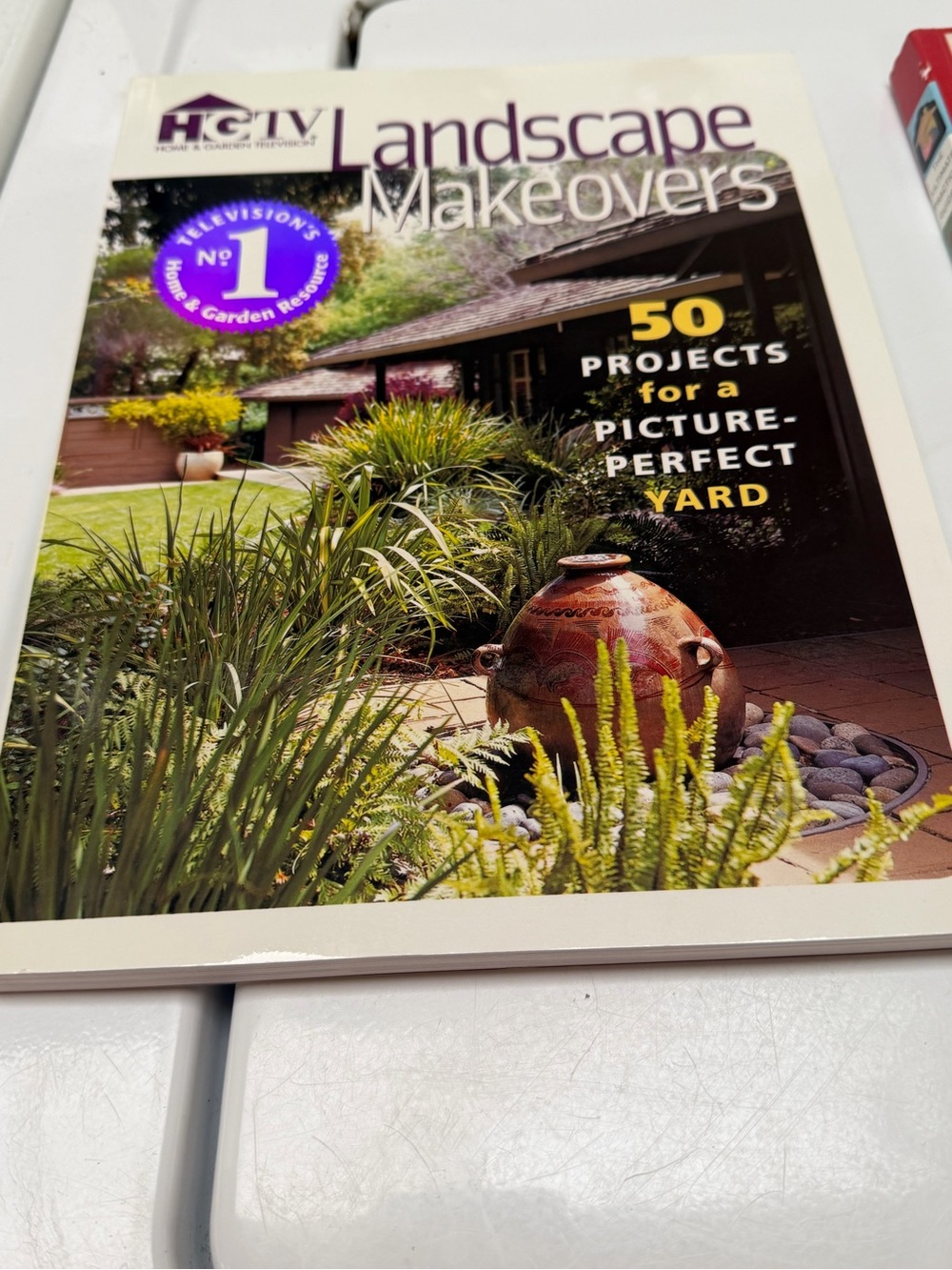 Landscape Makeovers - Brown & Green Cover Home Accents Book